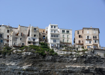 Дома в Бонифачо, Франция. Фото 3 – фотографии Франции