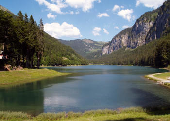 Озеро в Монтрионе, Франция. Фото 8 – фотографии Франции