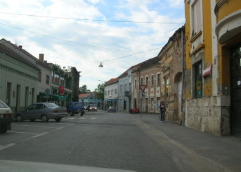 Улица в Славонии, Хорватия. Фото 1 – фотографии Хорватии