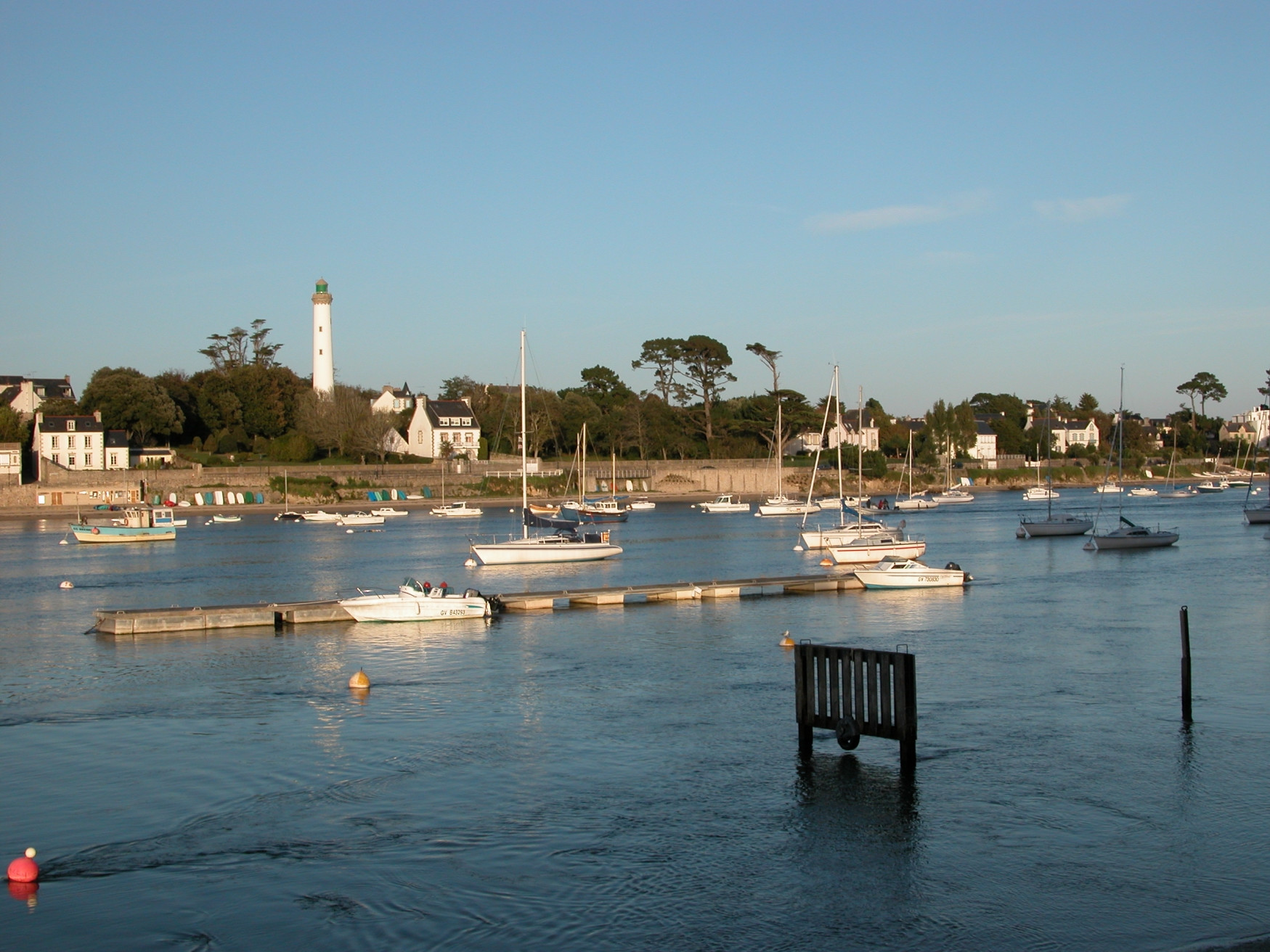 Залив в Беноде, Франция. Фото 1 – фотографии Франции