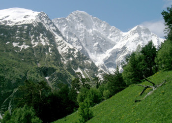 Вид с горы Чегет, Россия – фотографии России