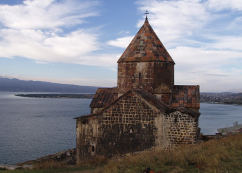 Сурб Аракелоц (Монастырь Севанаванк). Фото 15 – фотографии Армении