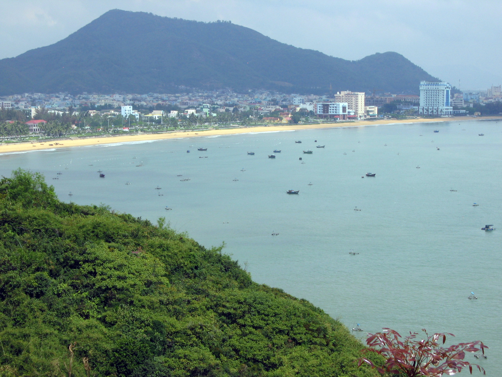 Куинён (Quy Nhon) или Куиньон – фотографии Вьетнама