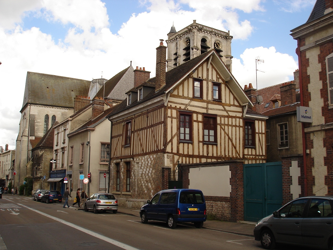 Дома в Труа, Франция – фотографии Франции