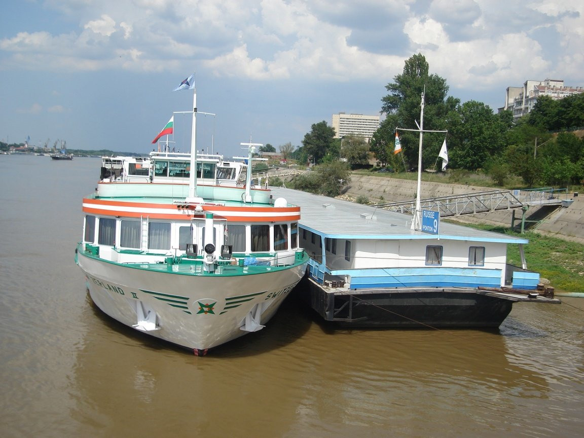Теплоход в Русе, Болгария – фотографии Болгарии