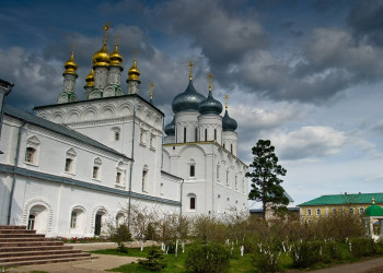 Храм в Желтоводский Макариев монастырь, Россия – фотографии России