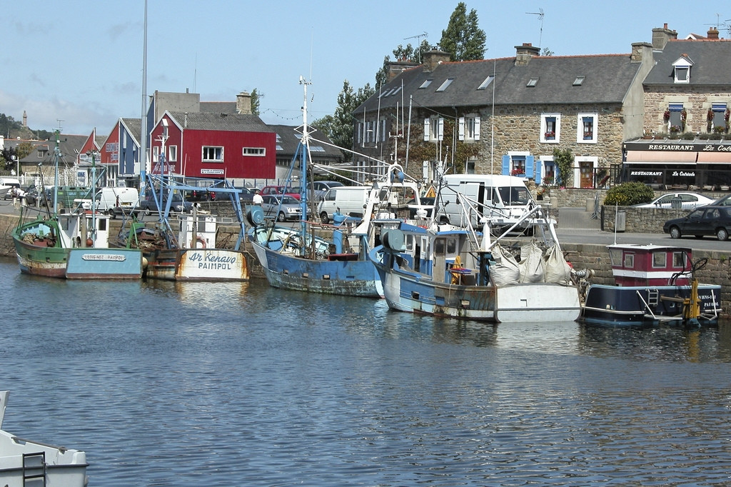 Яхты и катера в Пэмполе, Франция – фотографии Франции