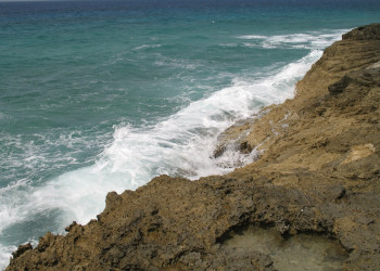 Скалы на острове Сан-Сальвадор, Багамские острова. Фото 3 – фотографии Багамских островов