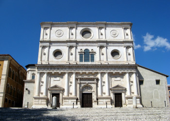 Базилика Святого Бернардина (Basilica di San Bernardin) – фотографии Италии