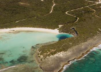 Панорамный вид  острова  Лонг  Айленд, Багамские острова. Фото 9 – фотографии Багамских островов