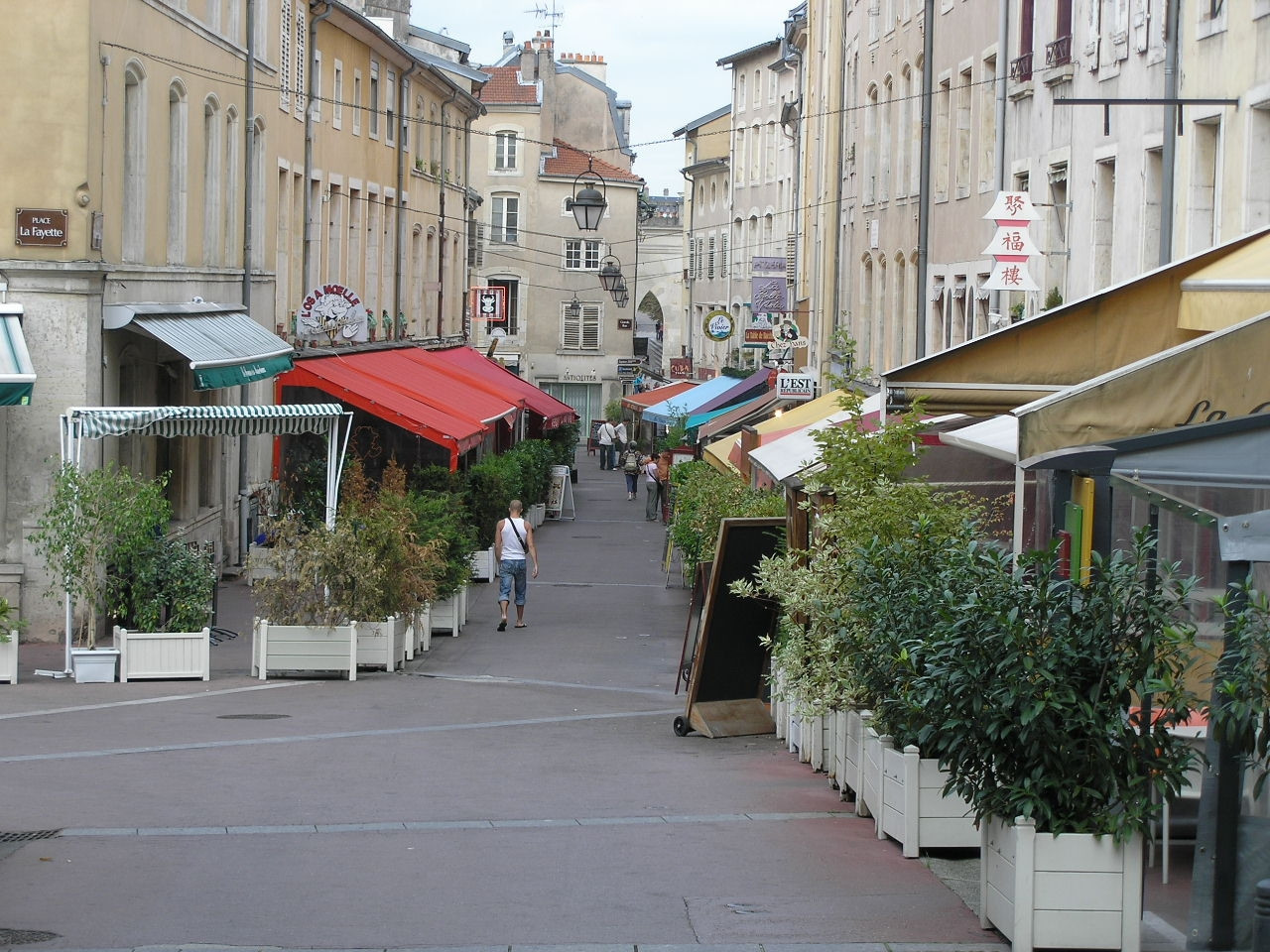 Дома в Нанси, Франция. Фото 1 – фотографии Франции