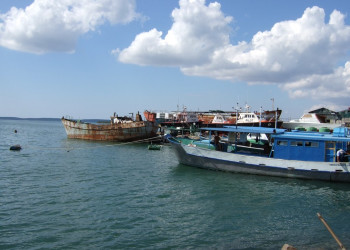 Лодки в Сьенфуэгосе, Куба – фотографии Кубы