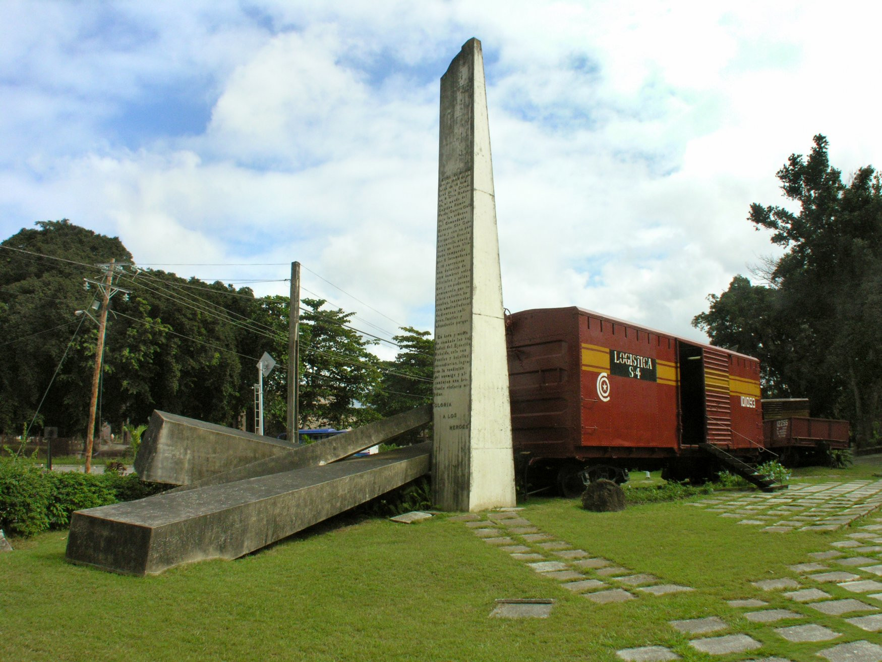 Памятник в Санта-Клара, Куба – фотографии Кубы