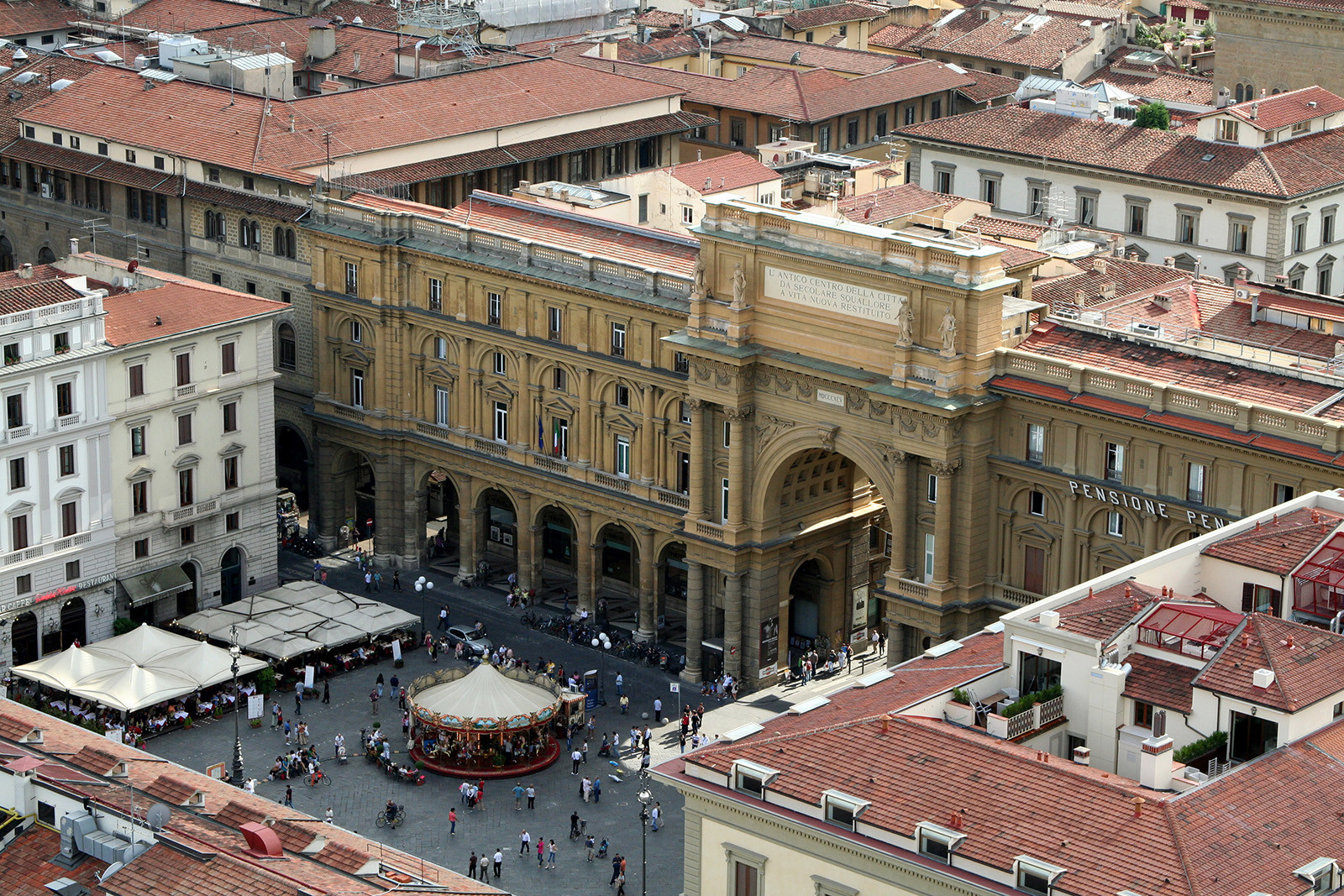 Площадь Республики (Piazza della Repubblica). Флоренция. Фото 2 – фотографии Италии