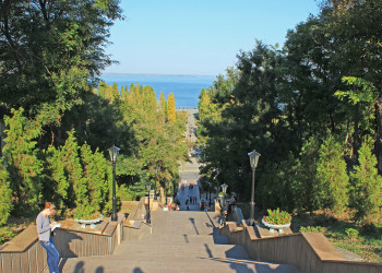 Лестница в Приморском парке в Таганроге. Фото 3 – фотографии России