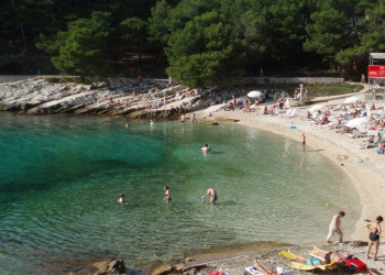 Пляж в Мали-Лошинь, Хорватия – фотографии Хорватии