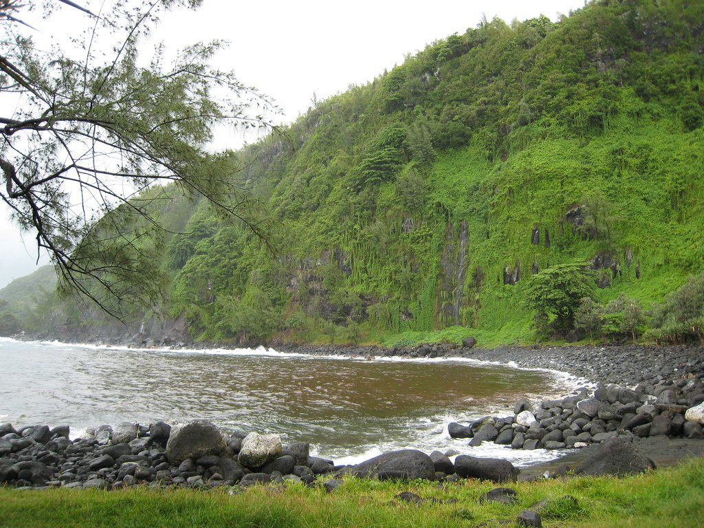 Скалистое побережье Сен-Роз на острове Реюньон – фотографии Реюньона