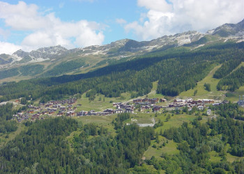 Деревня в Пейзе-Валландри, Франция. Фото 2 – фотографии Франции