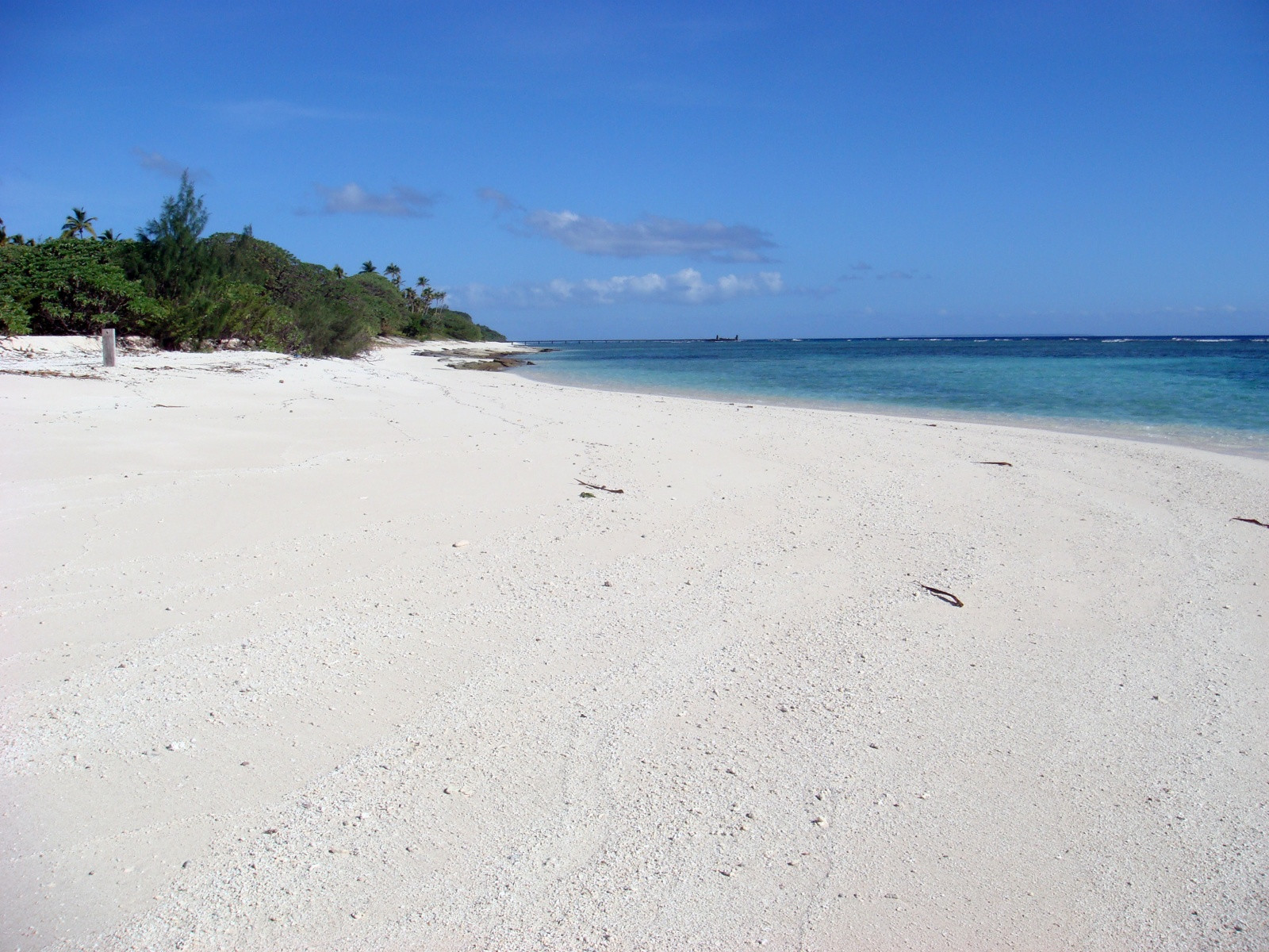 Остров Тига (Tiga Island) в Новой Каледонии – фотографии Новой Каледонии