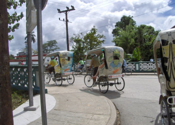 Транспорт в Камагуэй, Куба – фотографии Кубы