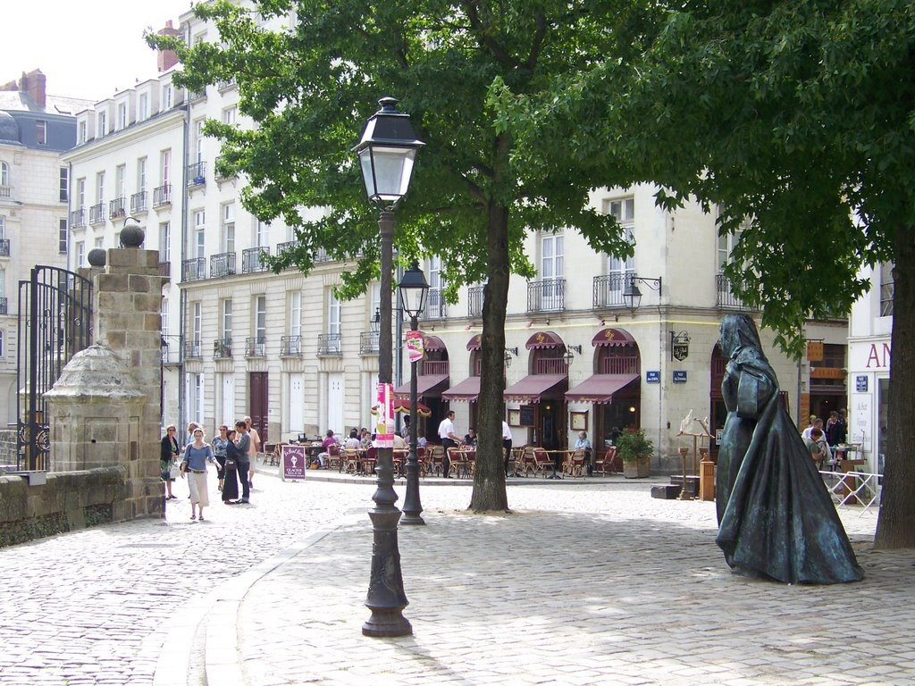 Улица в Нанте, Франция – фотографии Франции