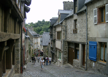 Дома в Динане, Франция. Фото 3 – фотографии Франции