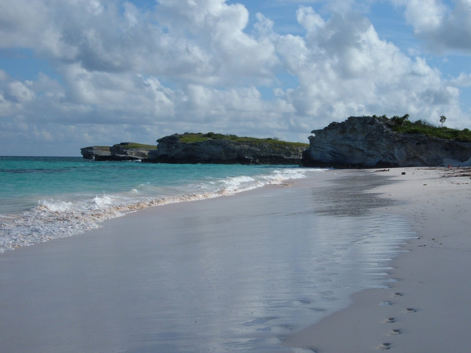 Пляж на острове Эльютера, Багамские острова. Фото 25 – фотографии Багамских островов