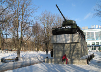 Памятник в Калуге, Россия. Фото 4 – фотографии России