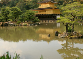 Kinkaku-ji (Golden Pavilion) – фотографии Японии