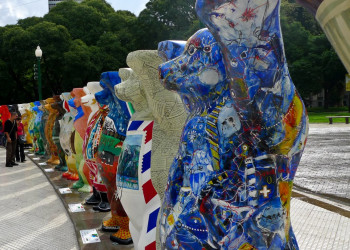 Скульптуры в Буэнос Айрес, Аргентина – фотографии Аргентины