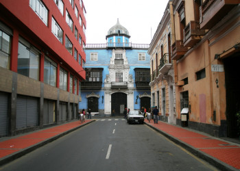 Лима – столица и крупнейший город Перу – фотографии Перу