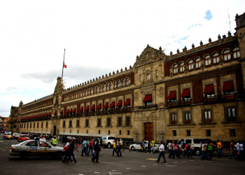 Национальный дворец (National Palace). Фото 1 – фотографии Мексики