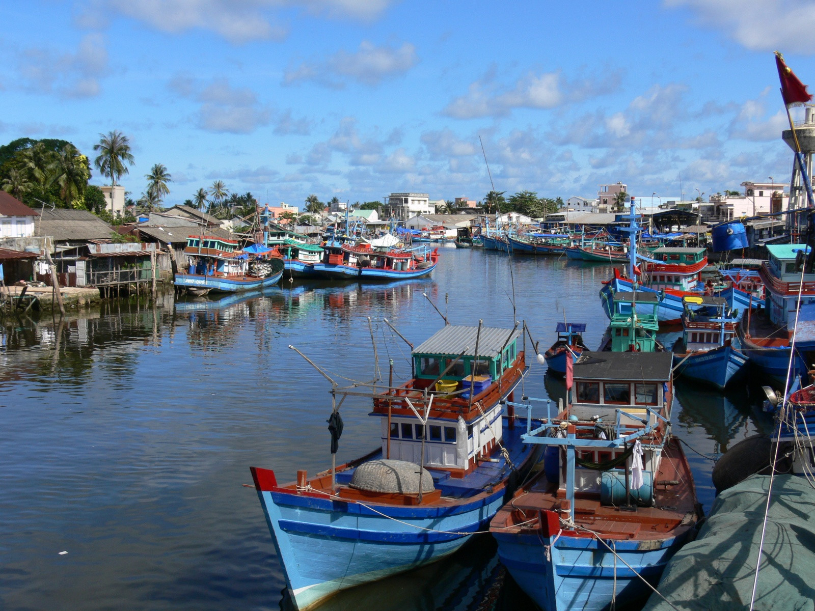 Рыбацкие лодки Фукуока – фотографии Вьетнама