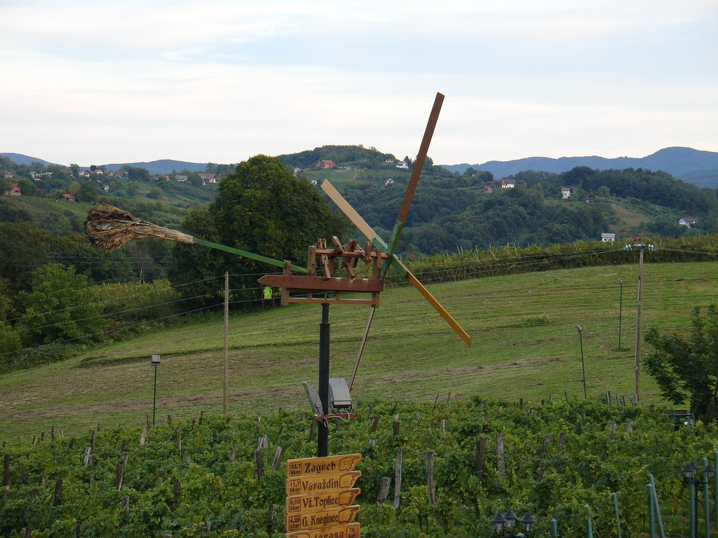 Поле в Словонии, Хорватия – фотографии Хорватии