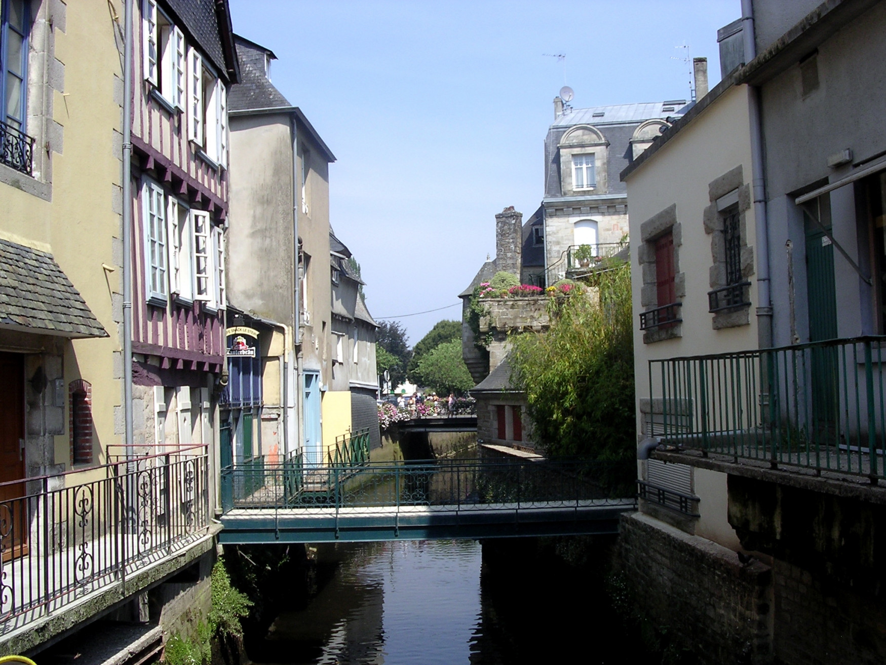 Канал в Кемпере, Франция. Фото 7 – фотографии Франции