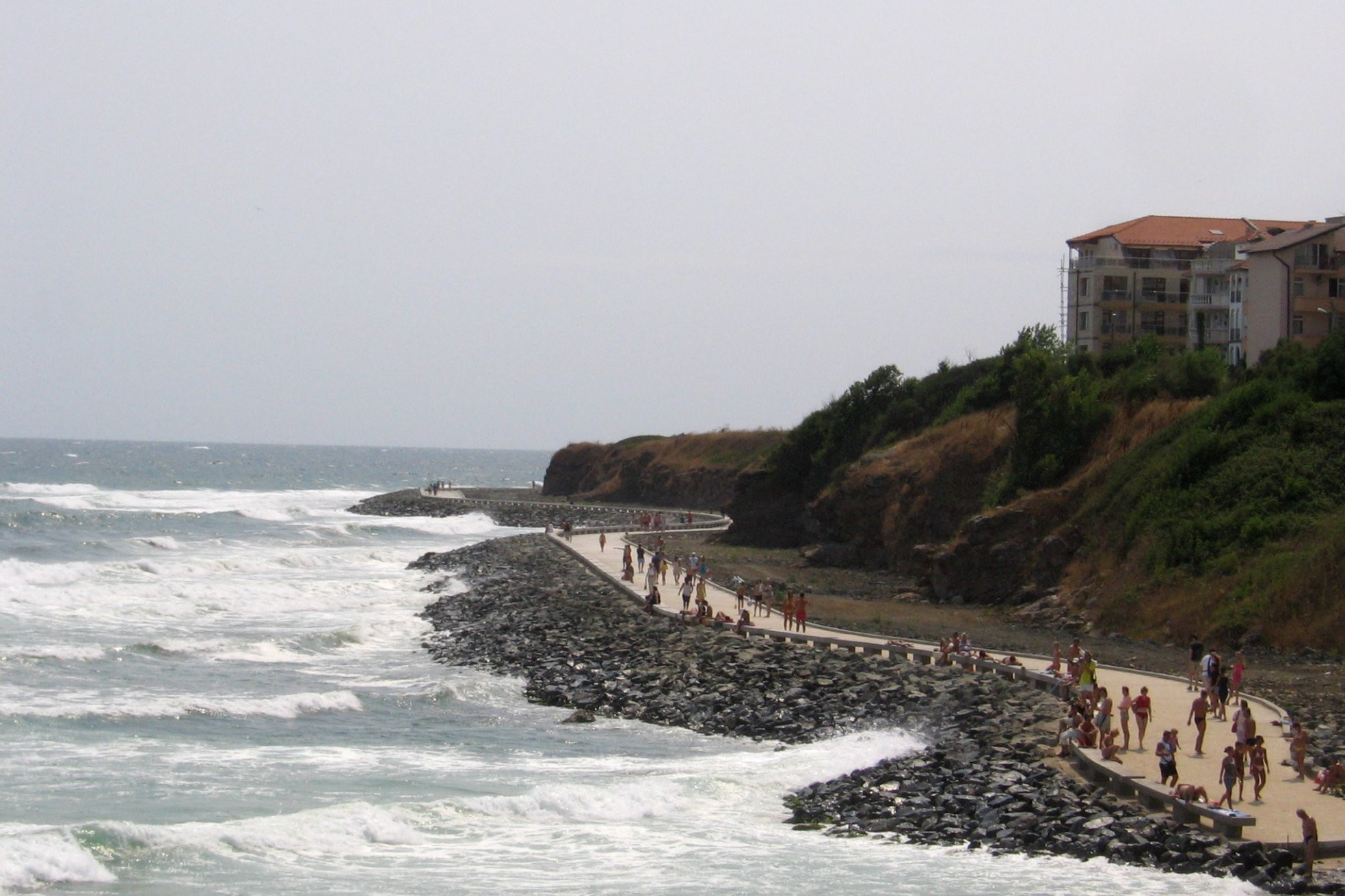 Набережная  в Приморско, Болгария. Фото 1 – фотографии Болгарии