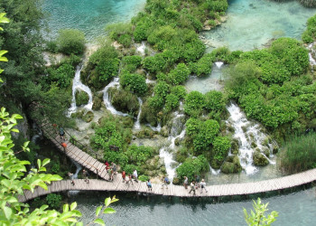 Панорамный вид Плитвицкого озера, Хорватия – фотографии Хорватии