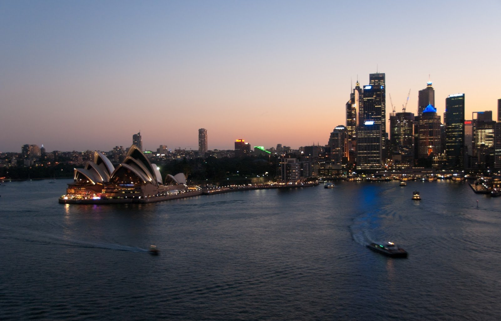 Панорамный вид на Сидней после заката солнца, Австралия – фотографии Австралии