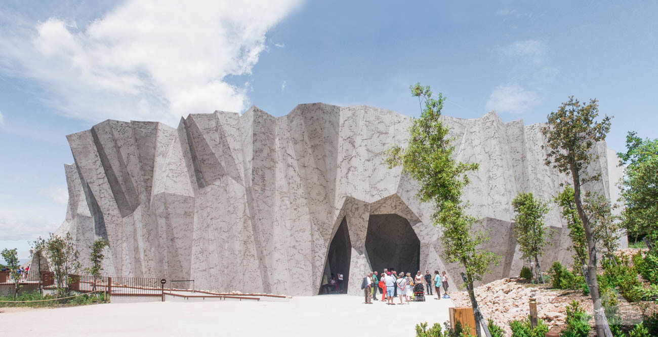 Доисторическое искусство в пещере Шове (Grotte Chauvet), Франция – фотографии Франции