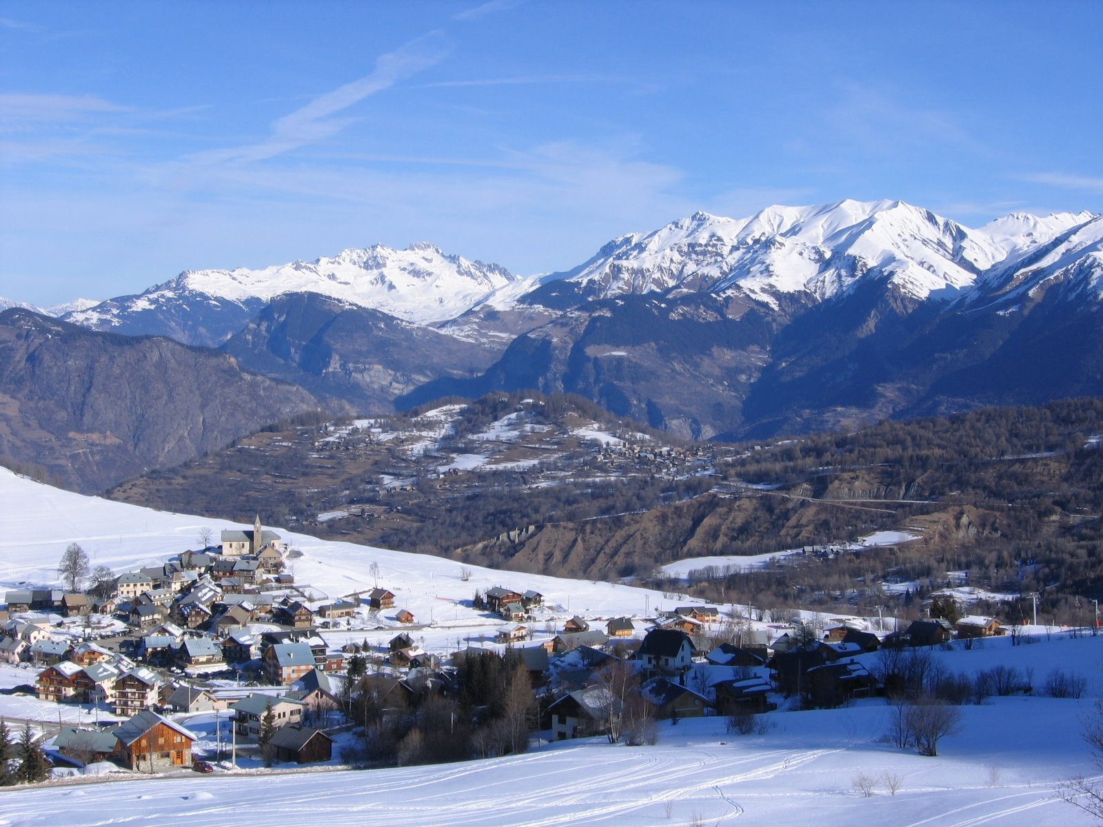 Деревня в Ле-Албиезе, Франция. Фото 8 – фотографии Франции