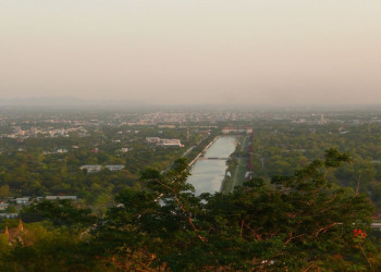 Вид с холма Мандалай – фотографии Мьянмы