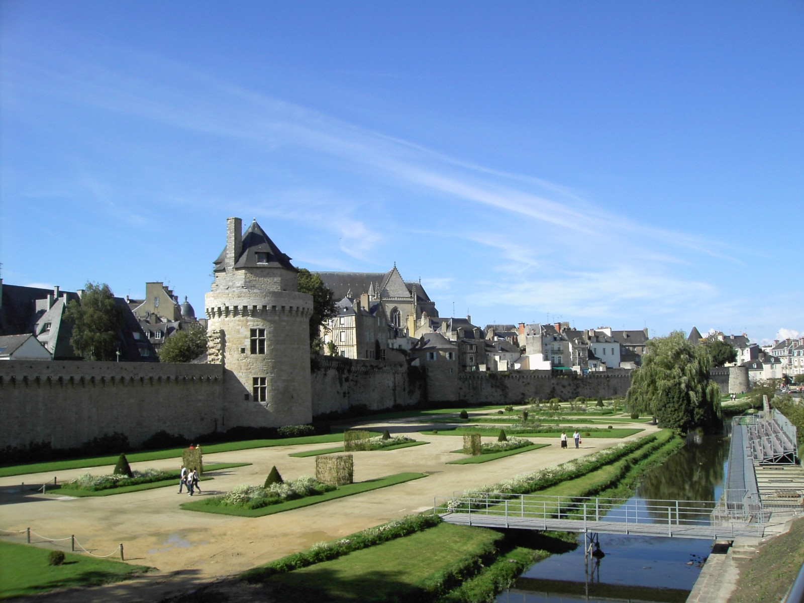 Башня в Ванне, Франция – фотографии Франции