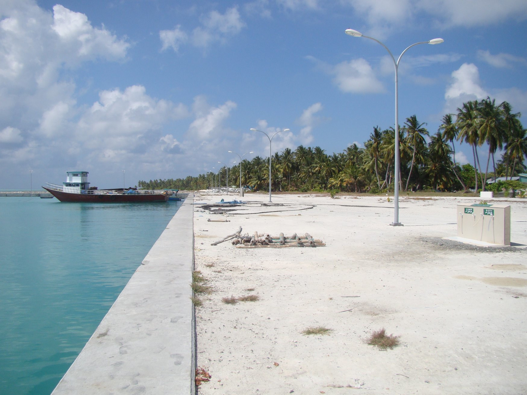 Набережная в Гаафу Алифу Атолл, Мальдивы – фотографии Мальдивских островов