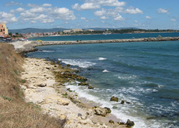Берега в Равде, Болгария – фотографии Болгарии