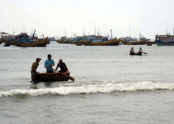 Необычные лодки-чашки – фотографии Вьетнама