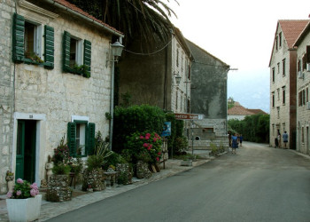 Улица в Которе, Черногория. Фото 28 – фотографии Черногории