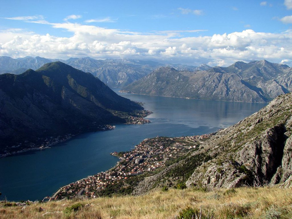 Горы в Которском заливе, Черногория. Фото 8 – фотографии Черногории