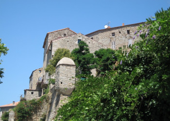 Дома в Сартене, Франция. Фото 2 – фотографии Франции