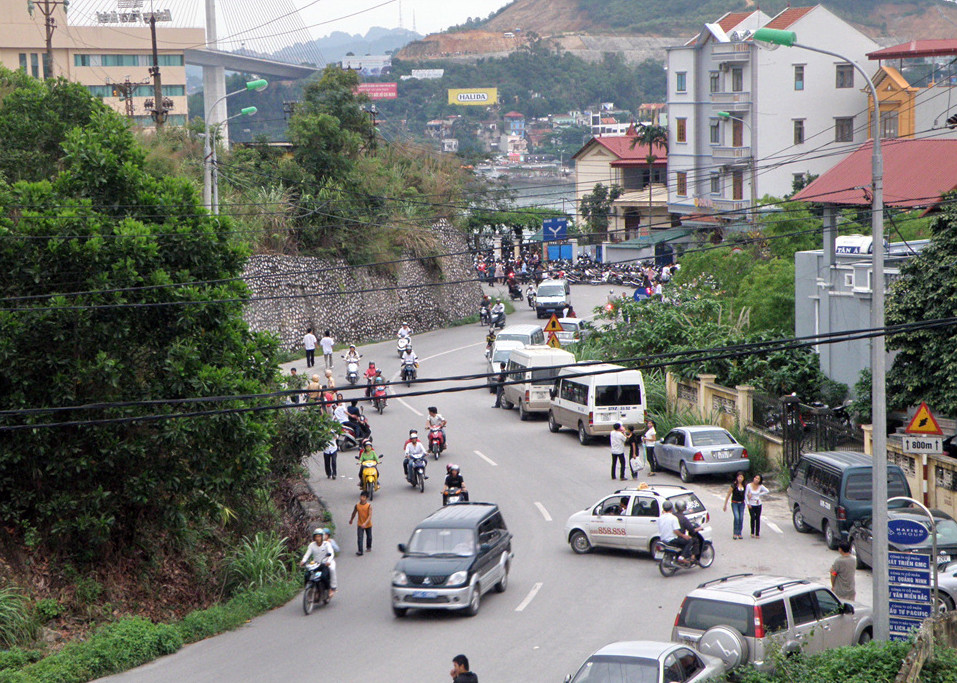 Город Халонг (Halong) или Халонг-Сити – фотографии Вьетнама