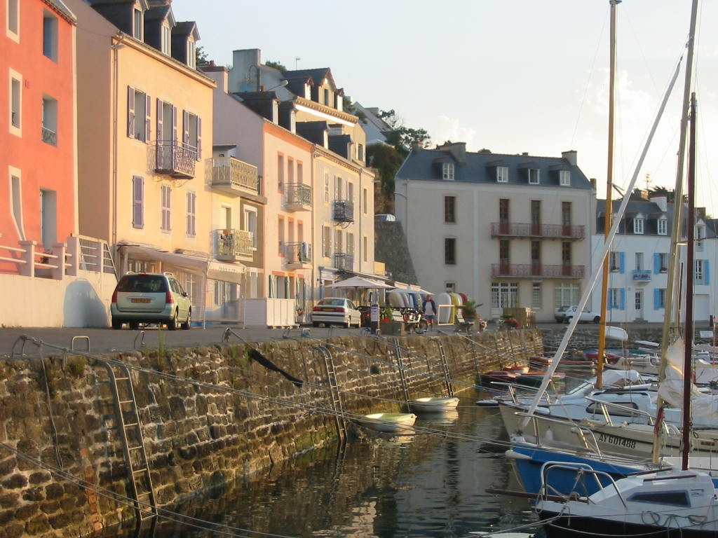 Дома на набережной в Созоне, Франция. Фото 2 – фотографии Франции